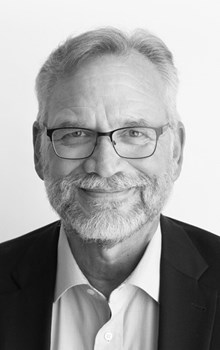 Michael J Mantel